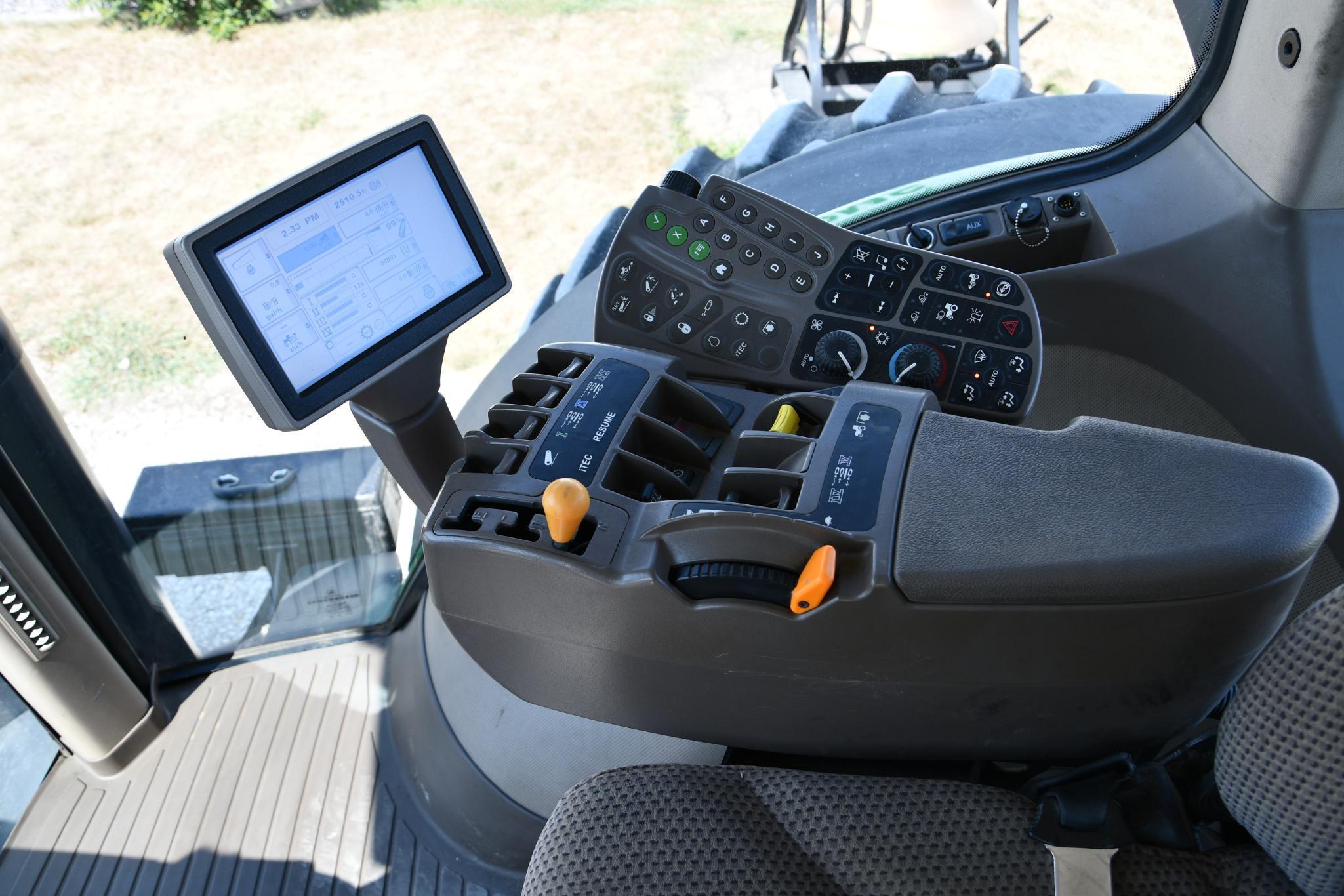 2011 John Deere 8310R MFWD tractor