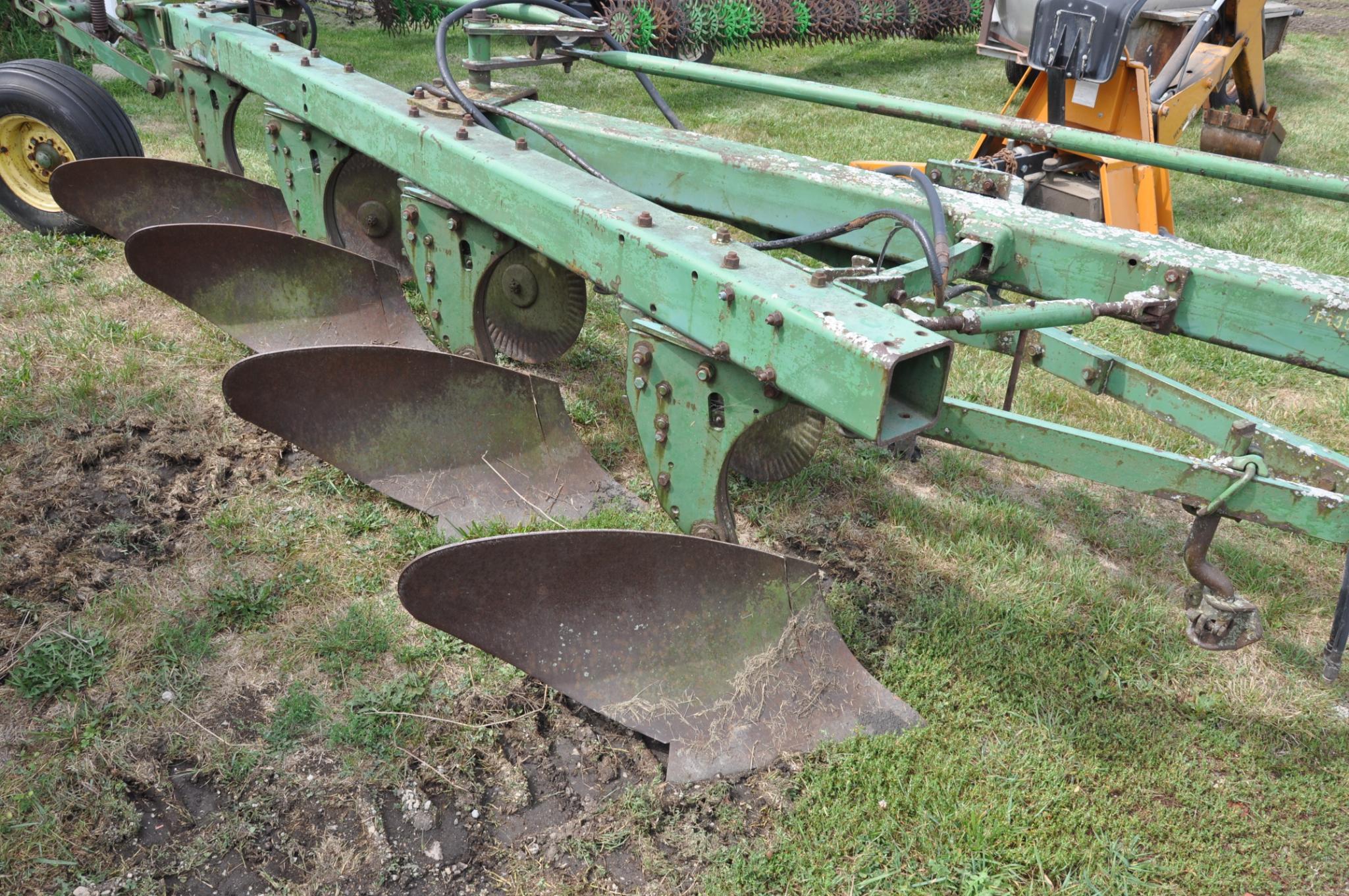 John Deere 4-bottom 1350-1450 4-bottom plow