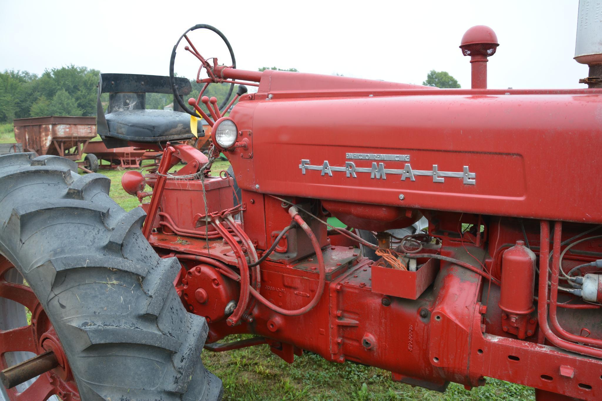 Farmall 400 gas tractor