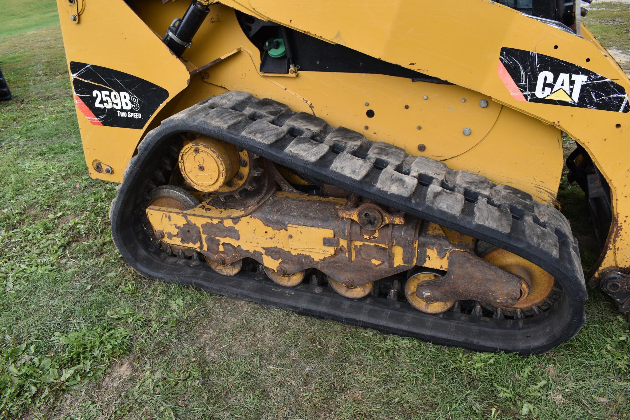 Cat 259B3 compact track loader