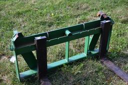 Pallet forks for John Deere 520M loader