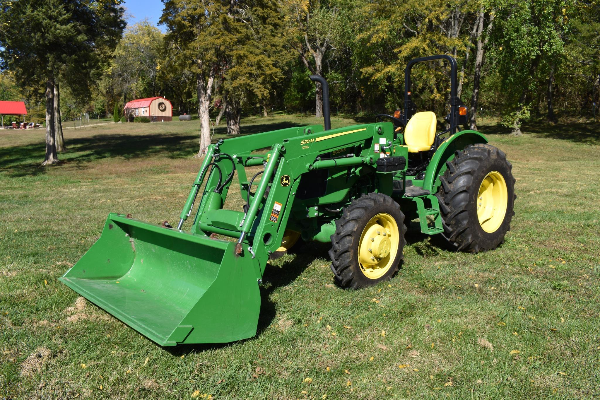 2018 John Deere 5055E MFWD tractor