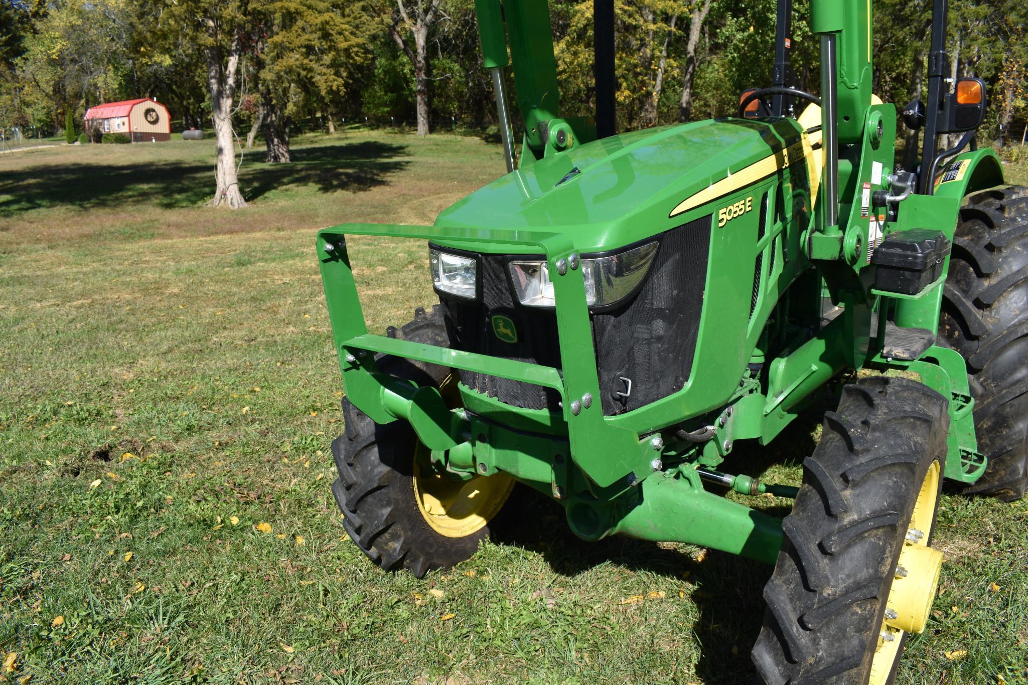 2018 John Deere 5055E MFWD tractor