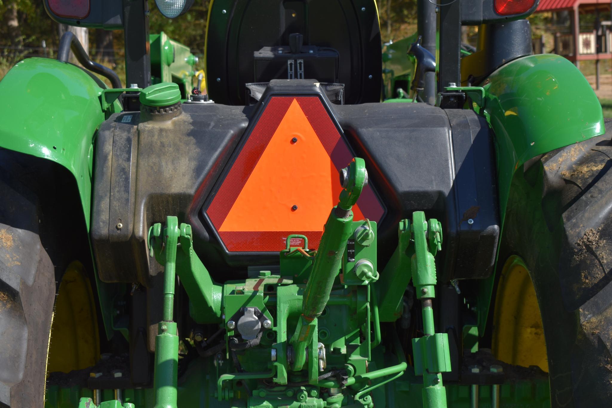 2018 John Deere 5055E MFWD tractor