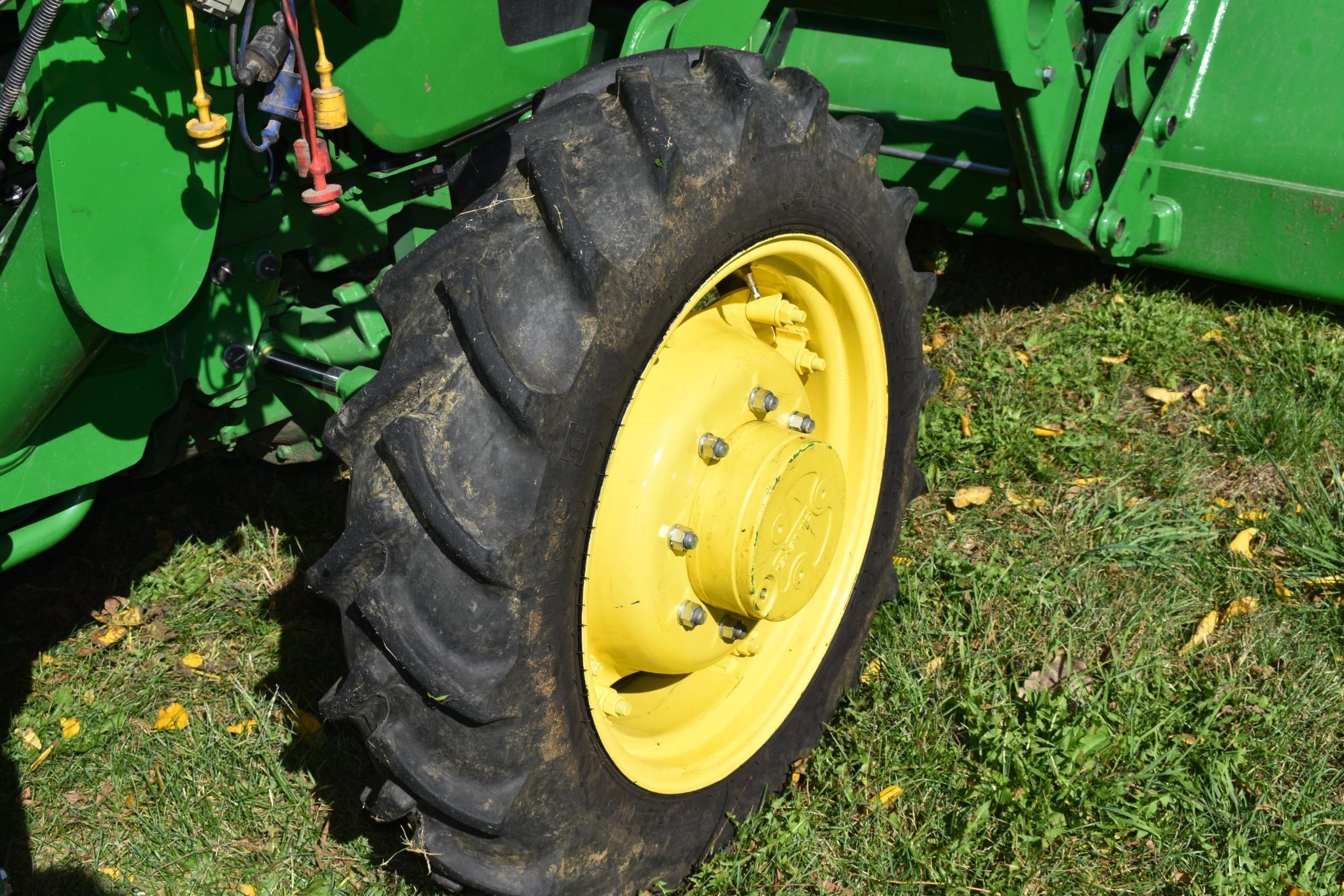 2018 John Deere 5055E MFWD tractor