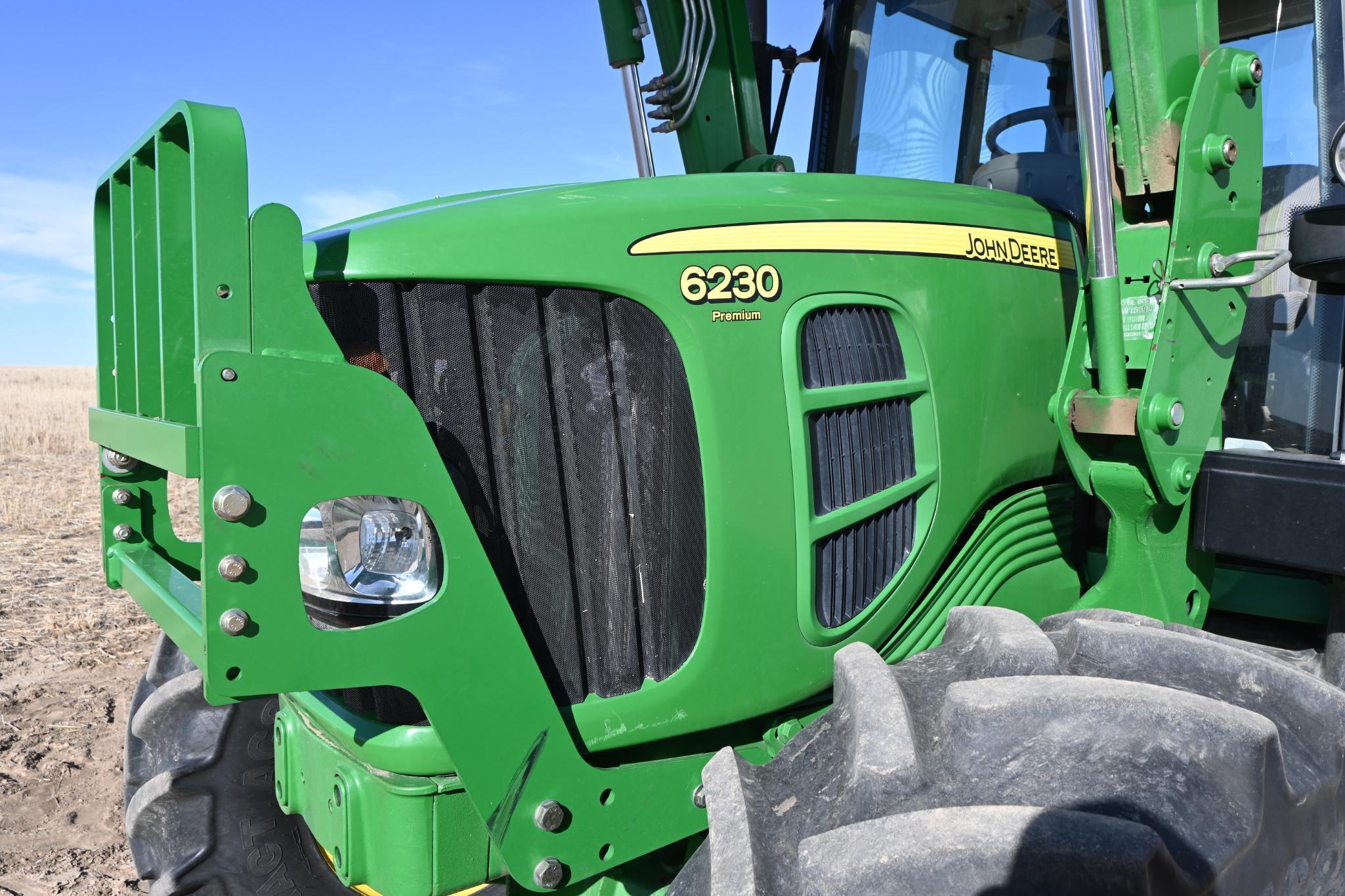 2009 John Deere 6230 Premium MFWD tractor