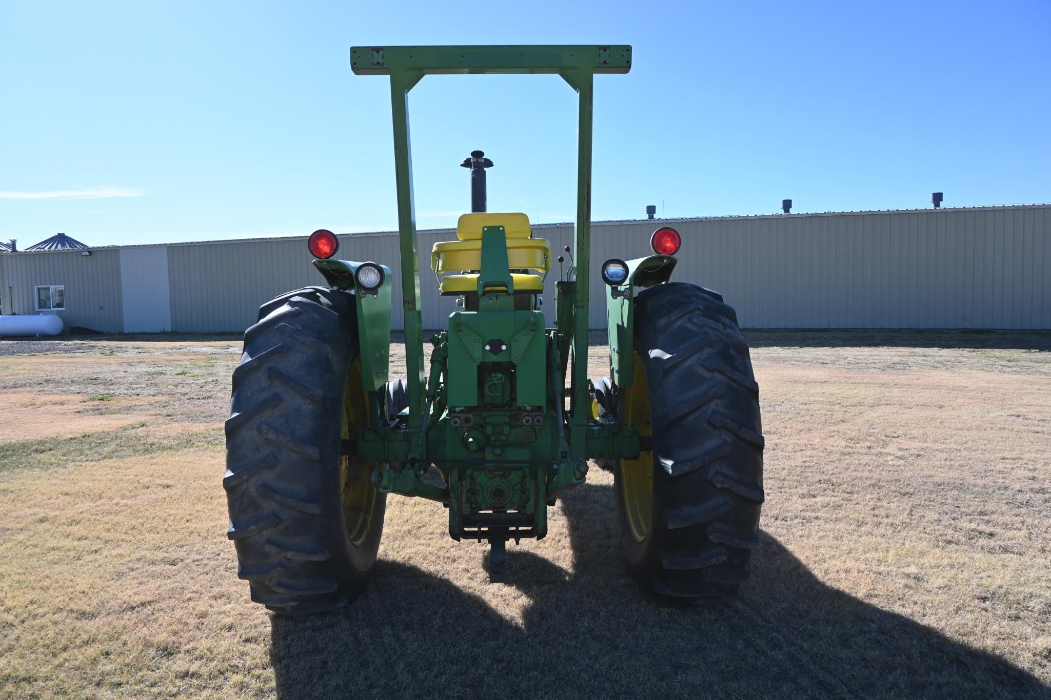 1972 John Deere 4320 diesel 2WD tractor