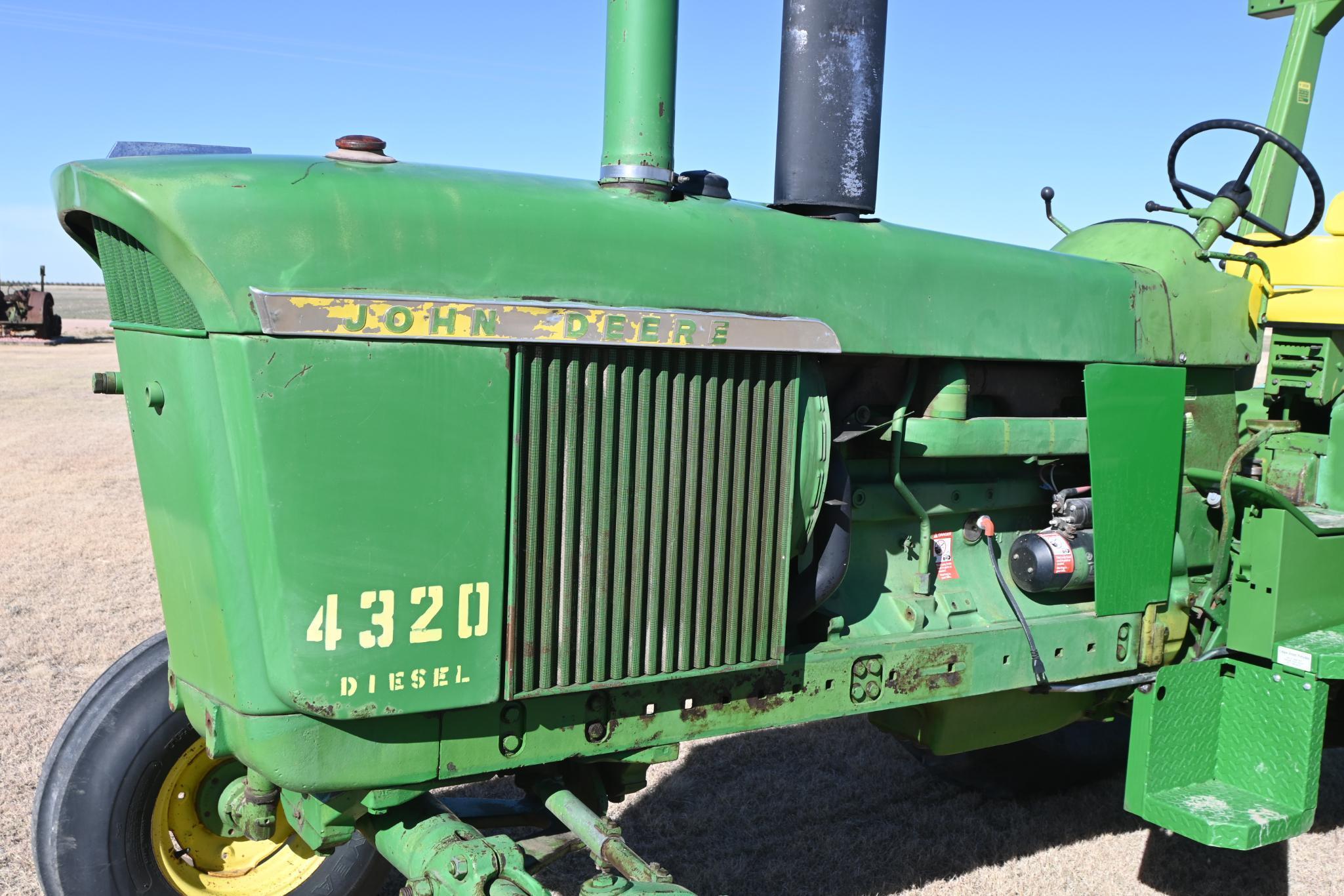 1972 John Deere 4320 diesel 2WD tractor