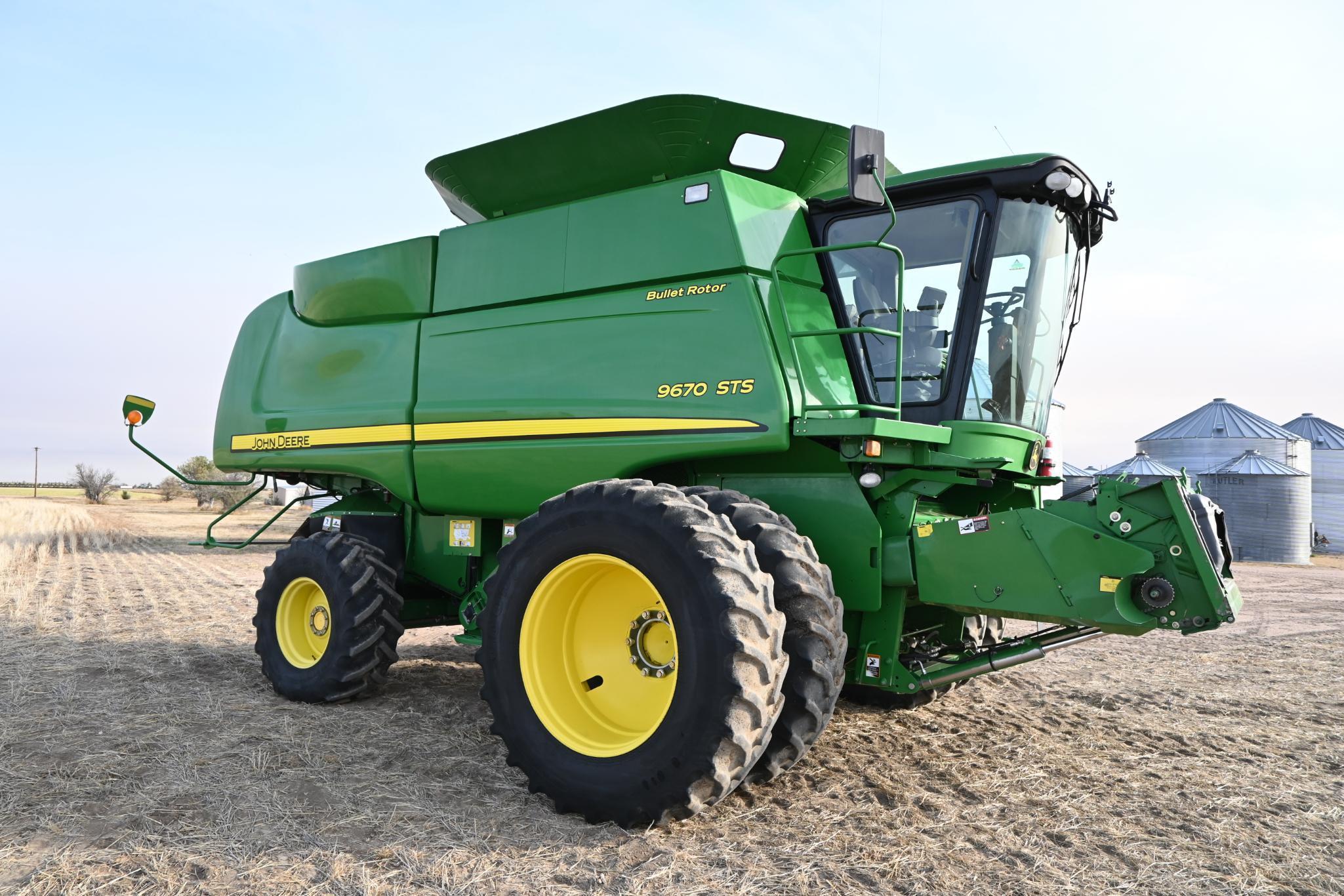 2008 John Deere 9670 STS 2WD combine