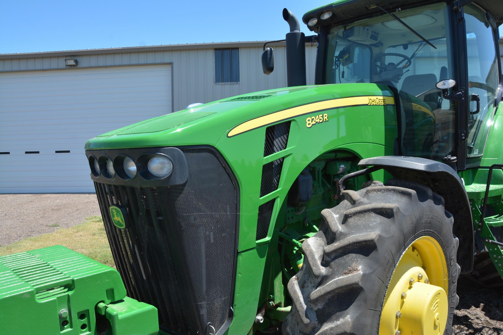 2010 John Deere 8245R MFWD tractor