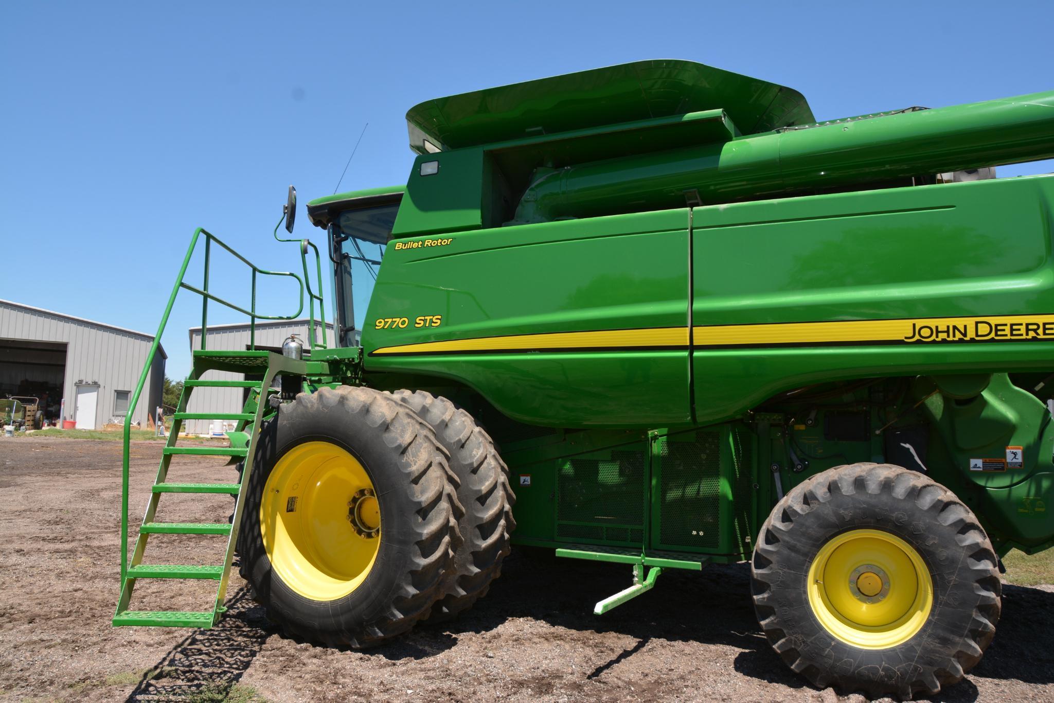 2008 John Deere 9770 STS 2wd combine