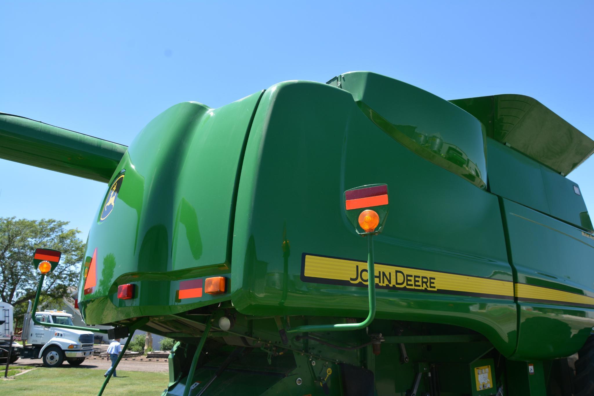 2008 John Deere 9770 STS 2wd combine