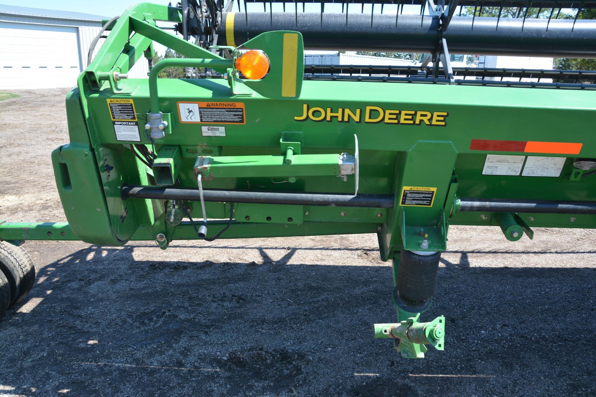 John Deere 936D 36' draper head