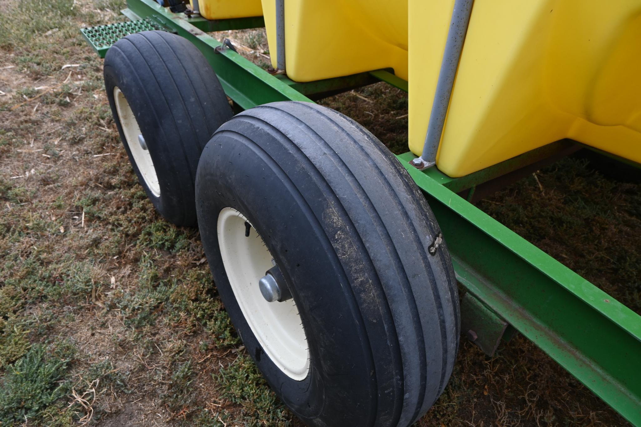 Schaben 1000-gallon poly liquid tender on tandem axle trailer