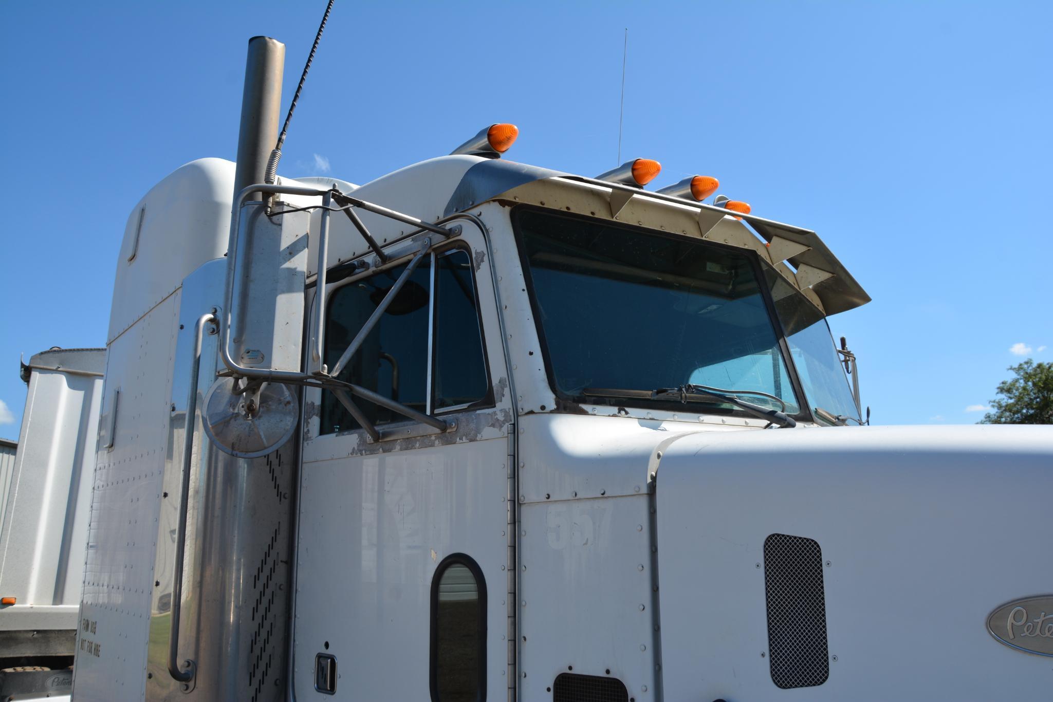 1998 Peterbilt 377 semi