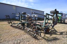 Flex King KM 5 x 5 23' V cultivator