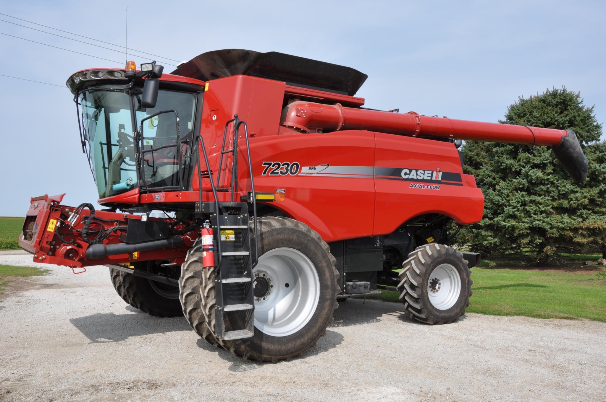 2013 Case-IH 7230 2wd combine