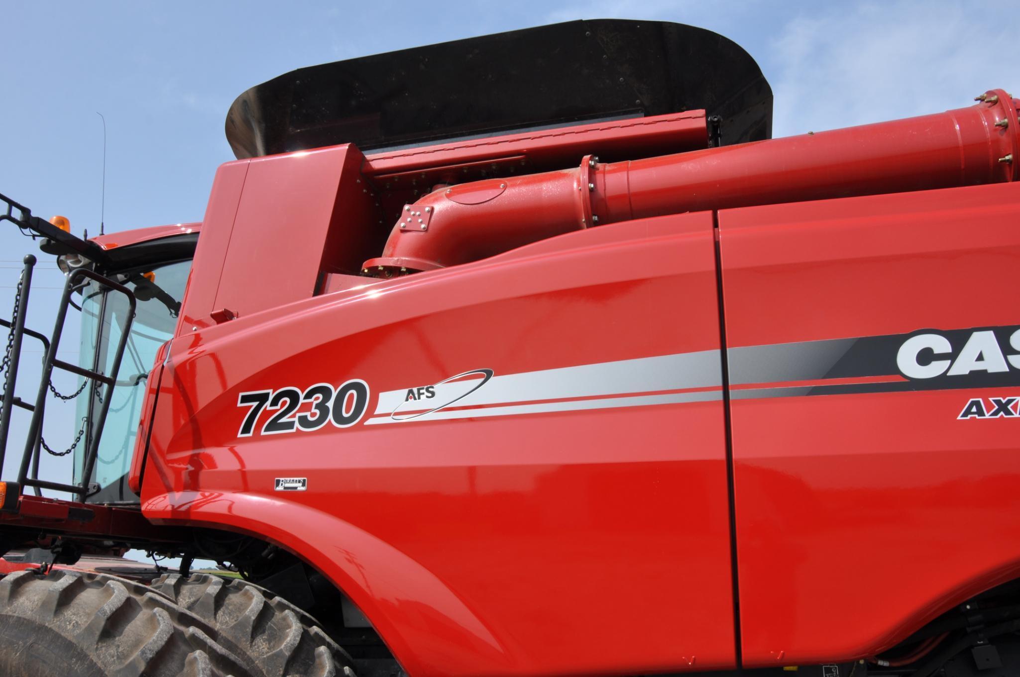 2013 Case-IH 7230 2wd combine