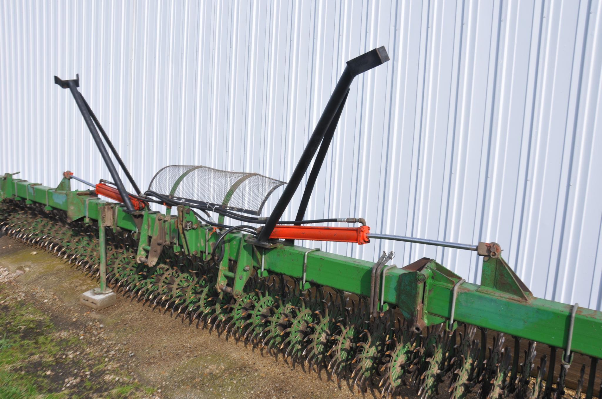 John Deere 400 30' rotary hoe