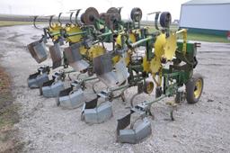 John Deere 8 row 30" cultivator