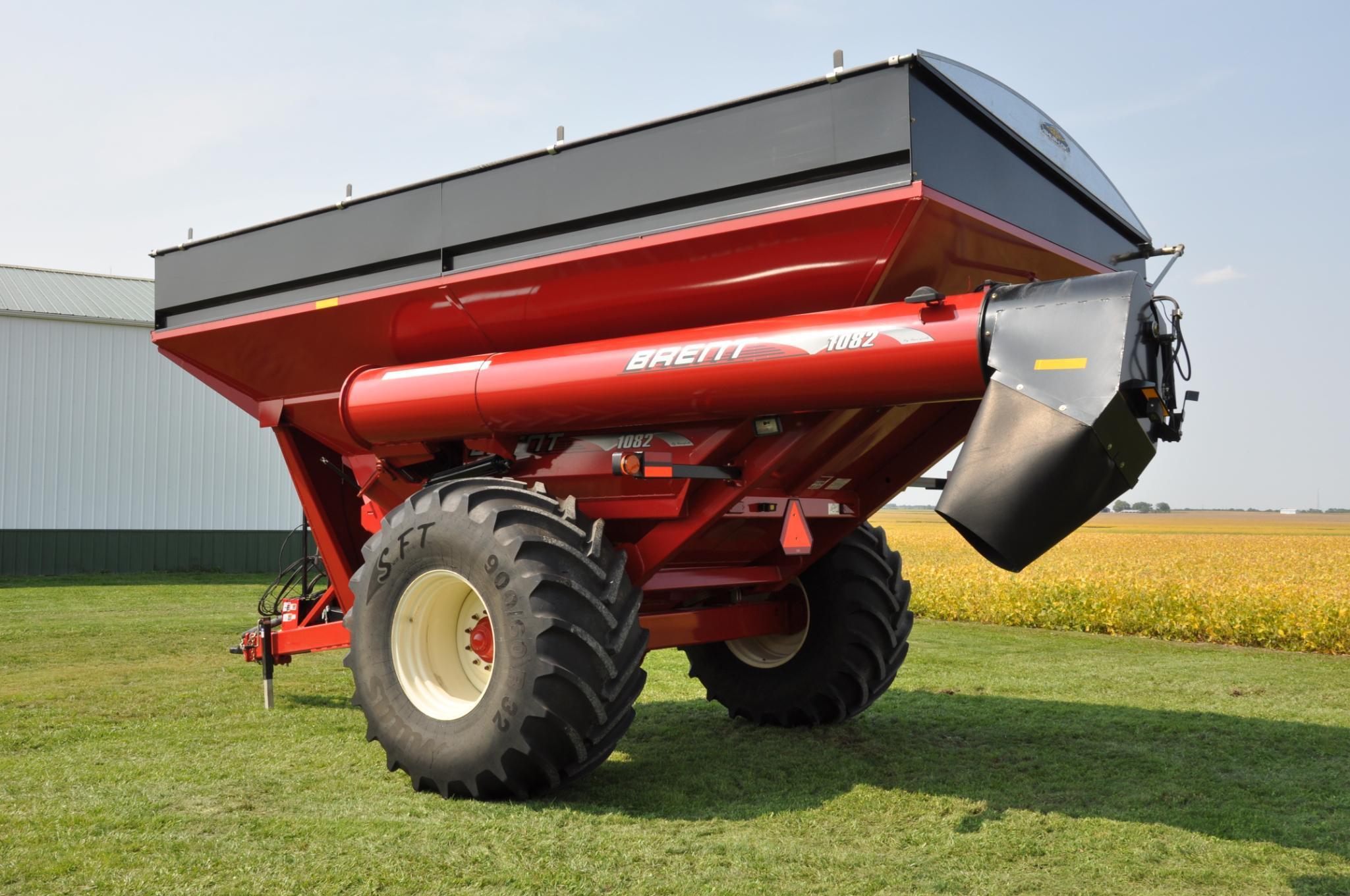 Brent 1082 grain cart