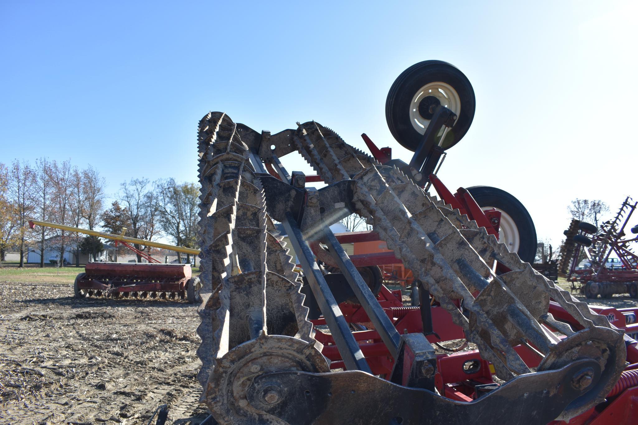 Unverferth 1225 32' rolling harrow