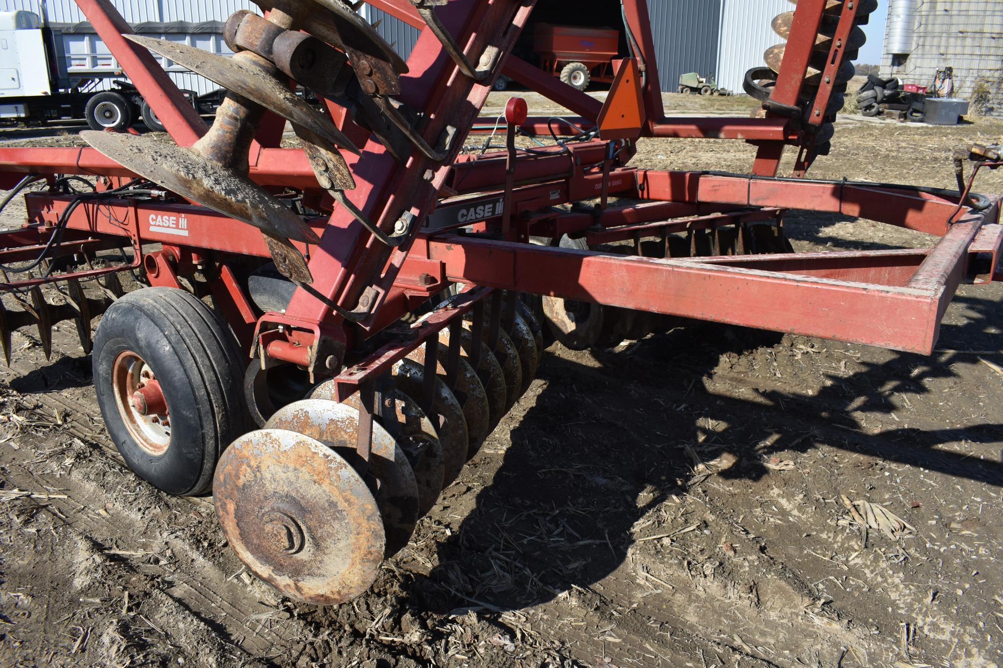 Case-IH 3950 32' disk