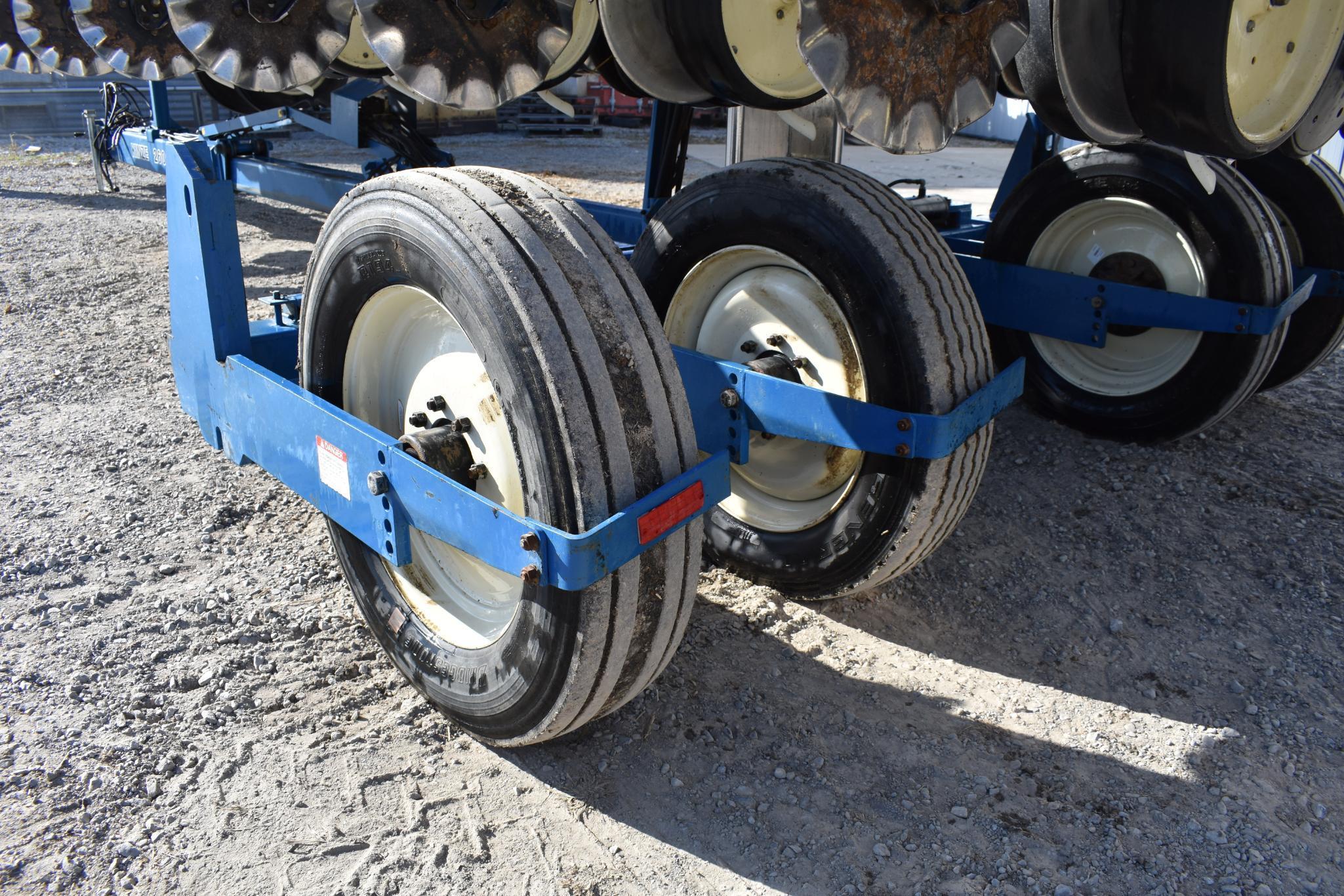 Kinze 2600 16/31 planter