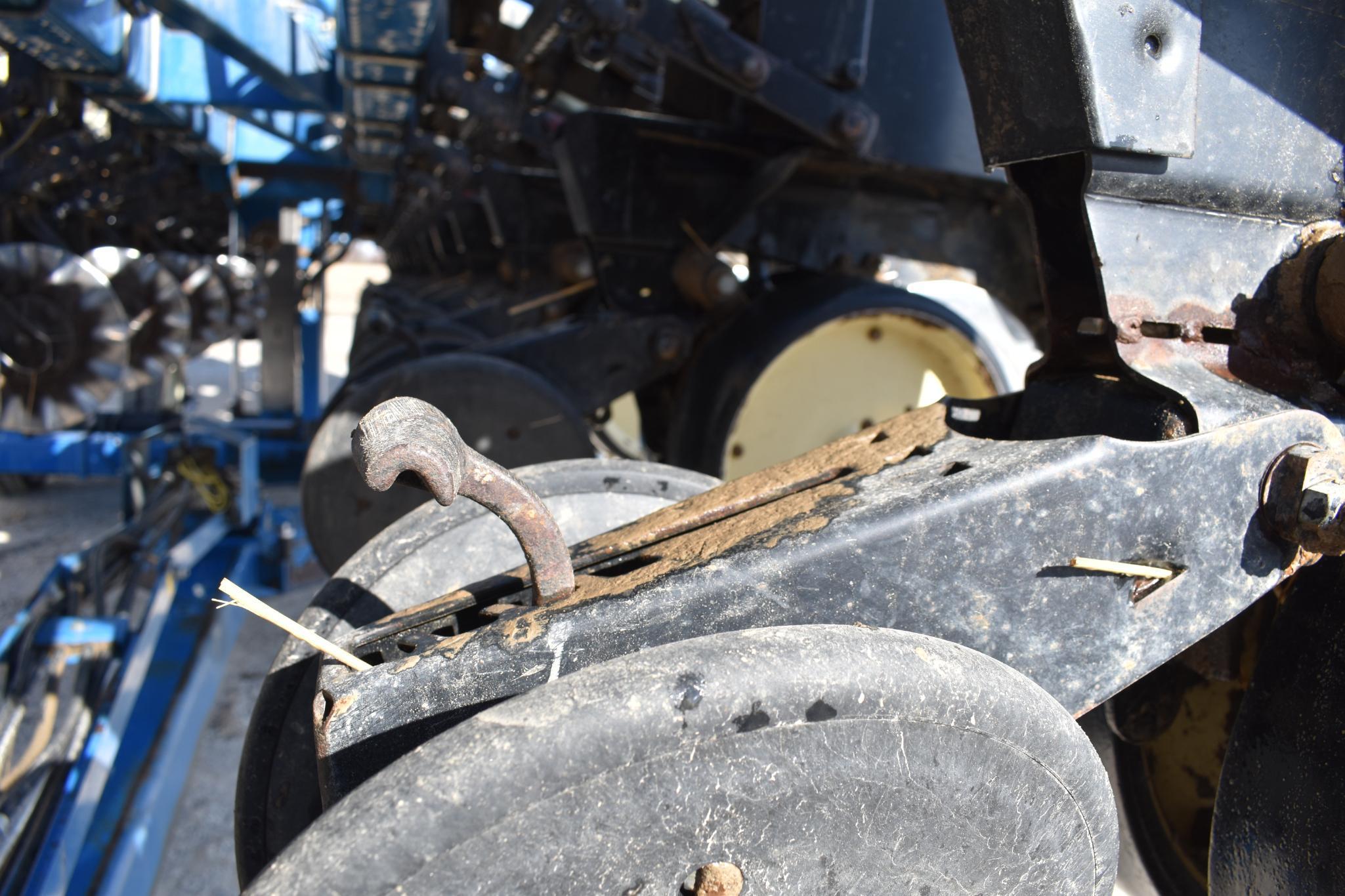 Kinze 2600 16/31 planter