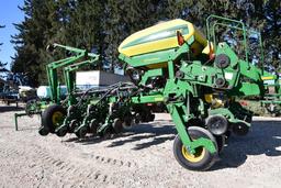 2005 John Deere 1770NT CCS 12 row 30" planter