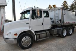 2000 Freightliner FL112 semi