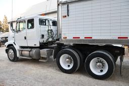 2000 Freightliner FL112 semi