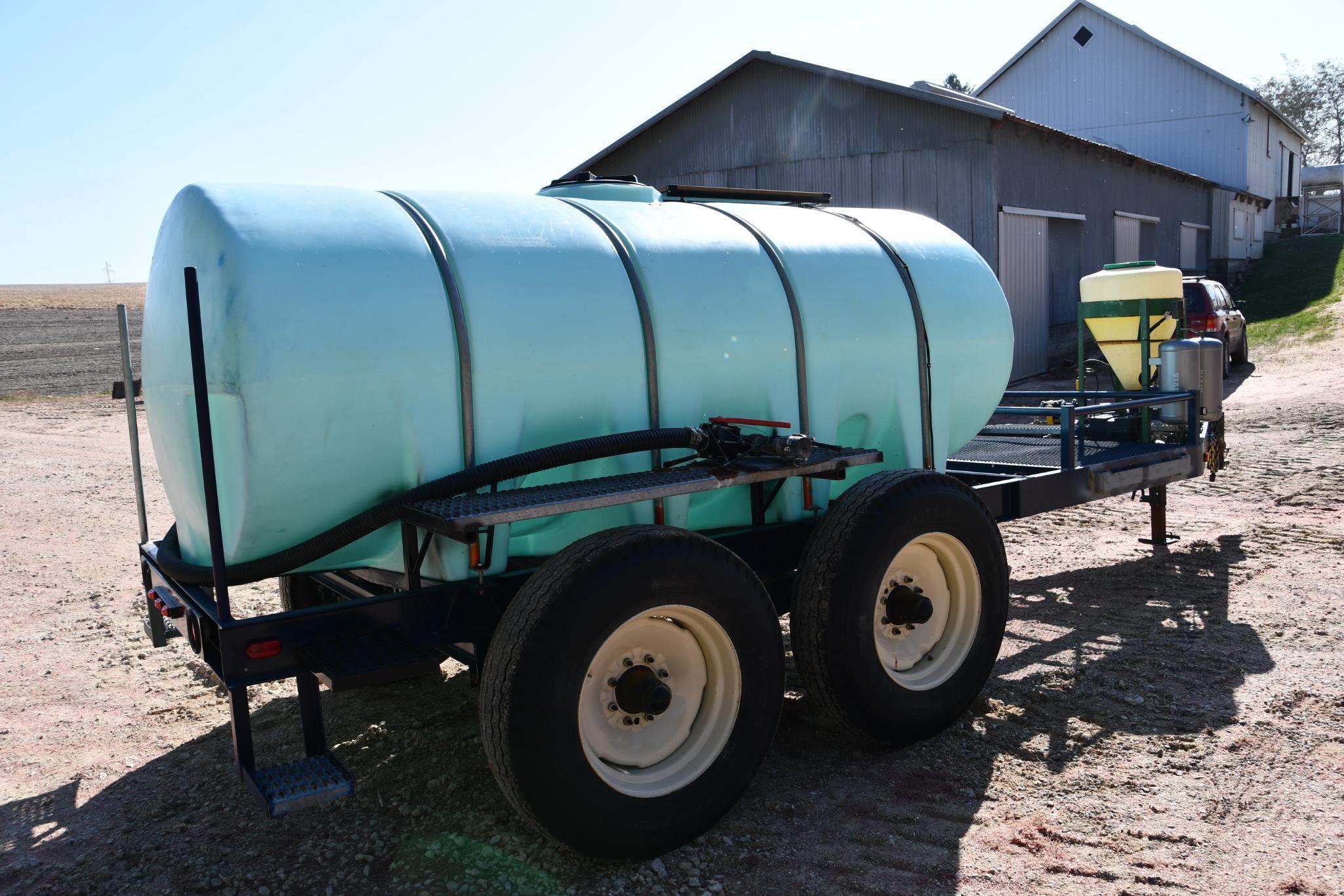 Schaben 1,600 gal. liquid tender trailer