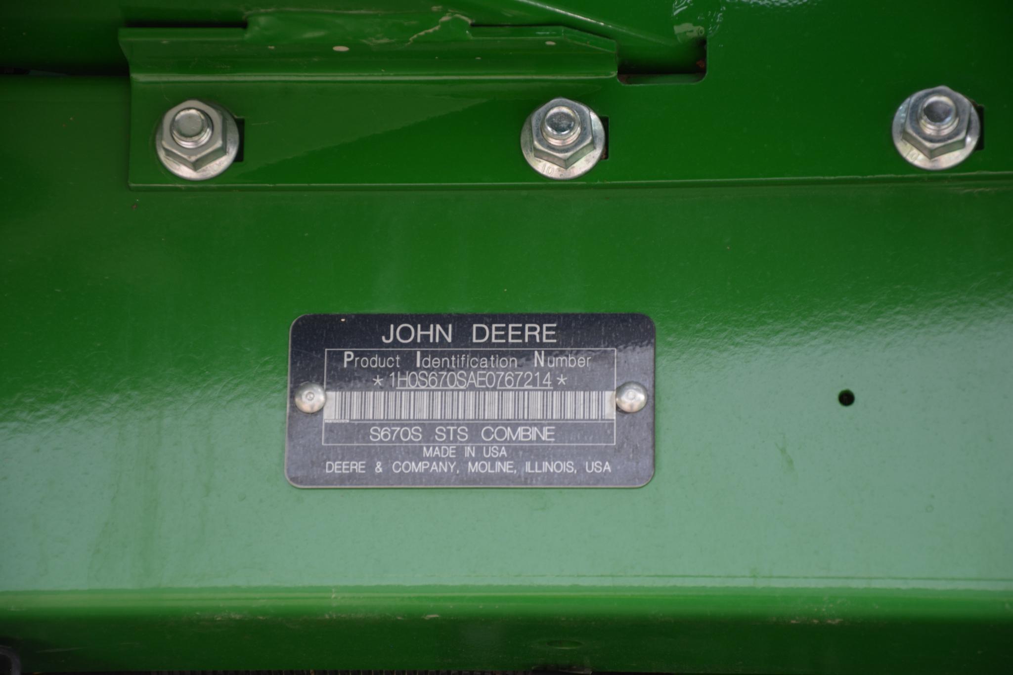 2014 John Deere S670 4wd combine