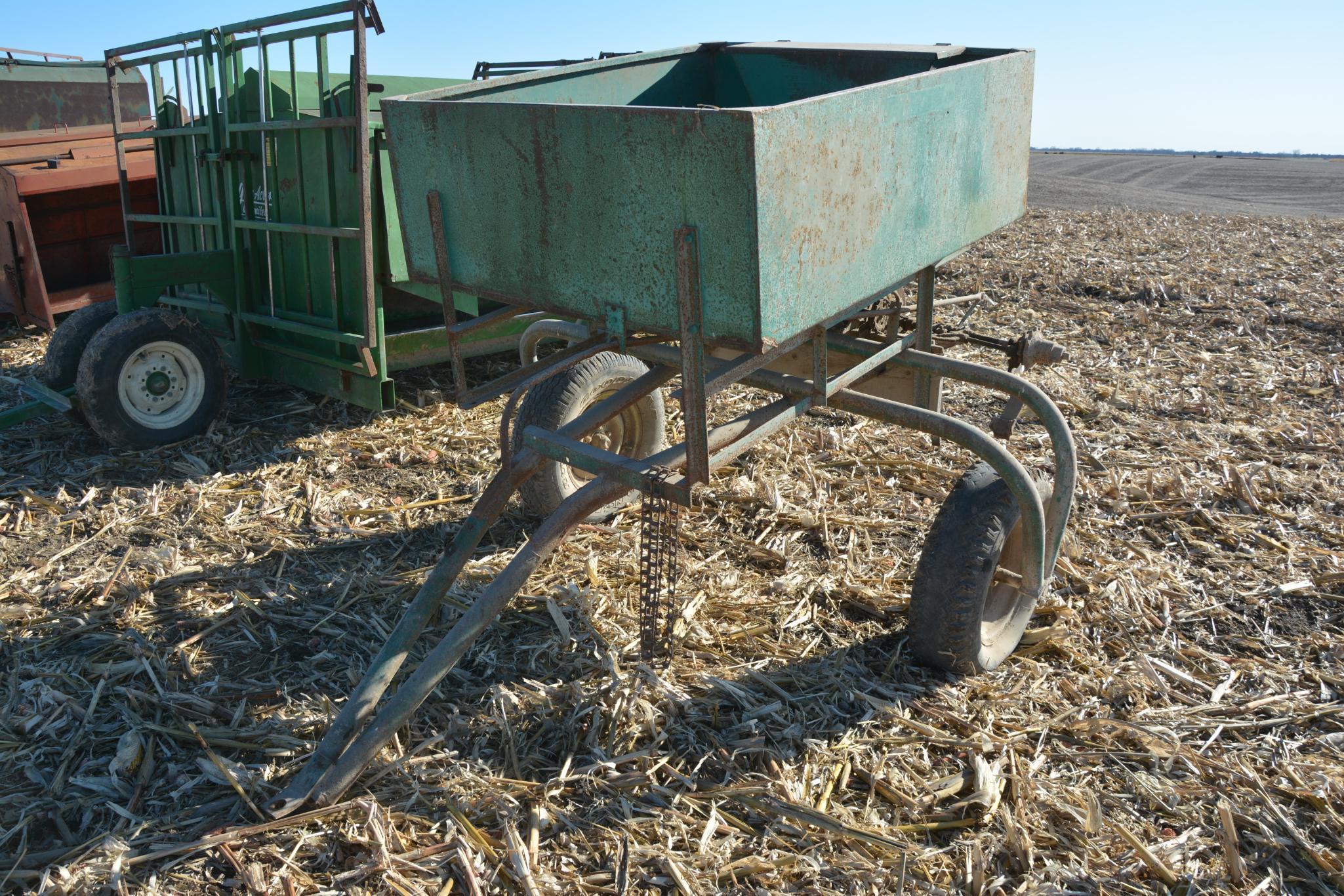 Triggs seeder cart