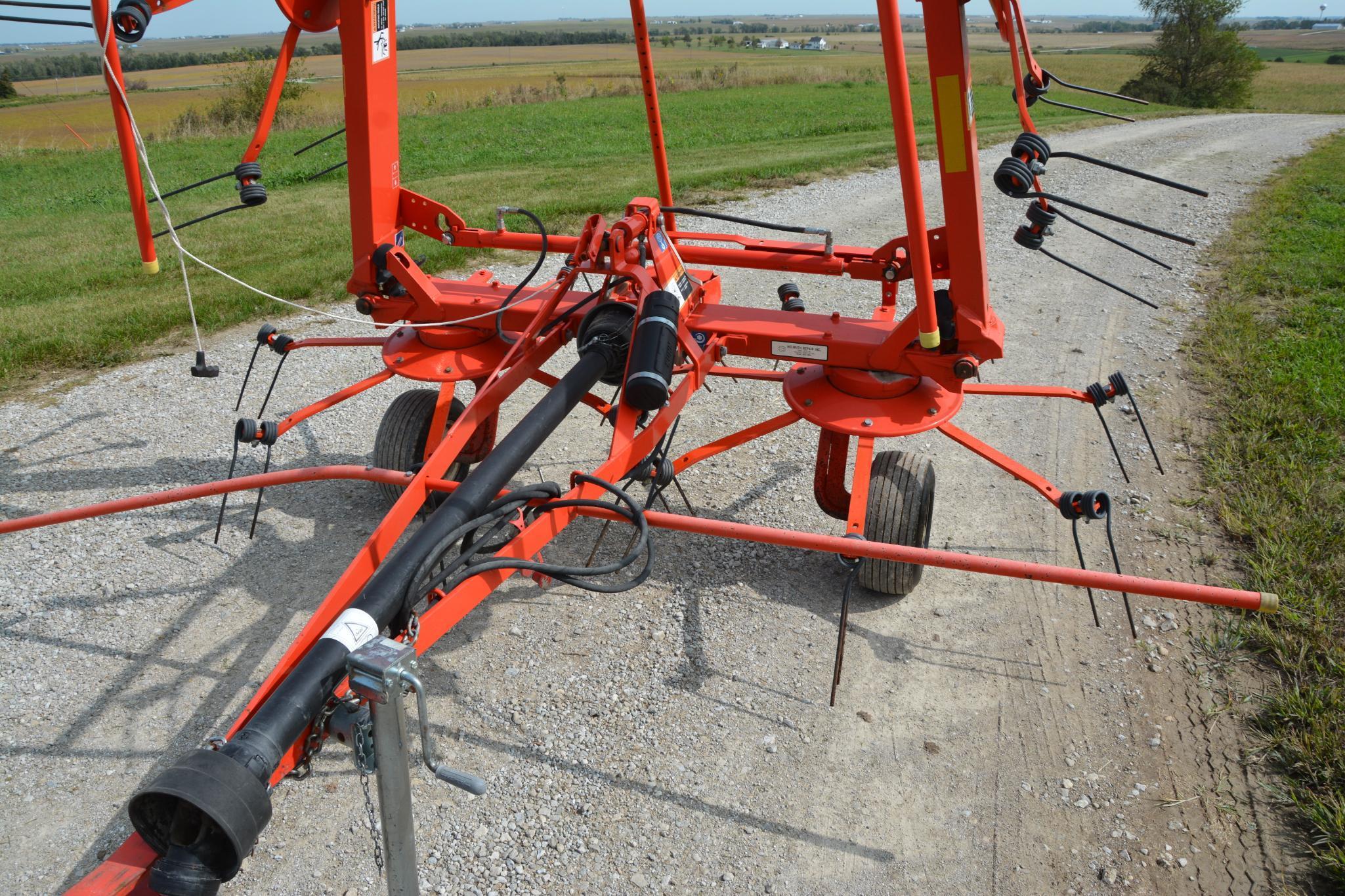 2010 Kuhn GF5202 THA 4-basket hay tedder