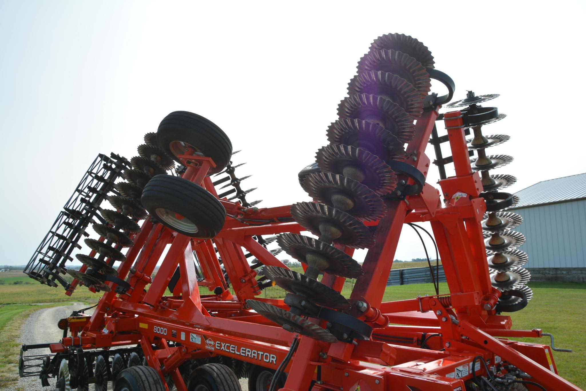 2015 Kuhn Krause 8000 Excelerator 25' vertical tillage tool