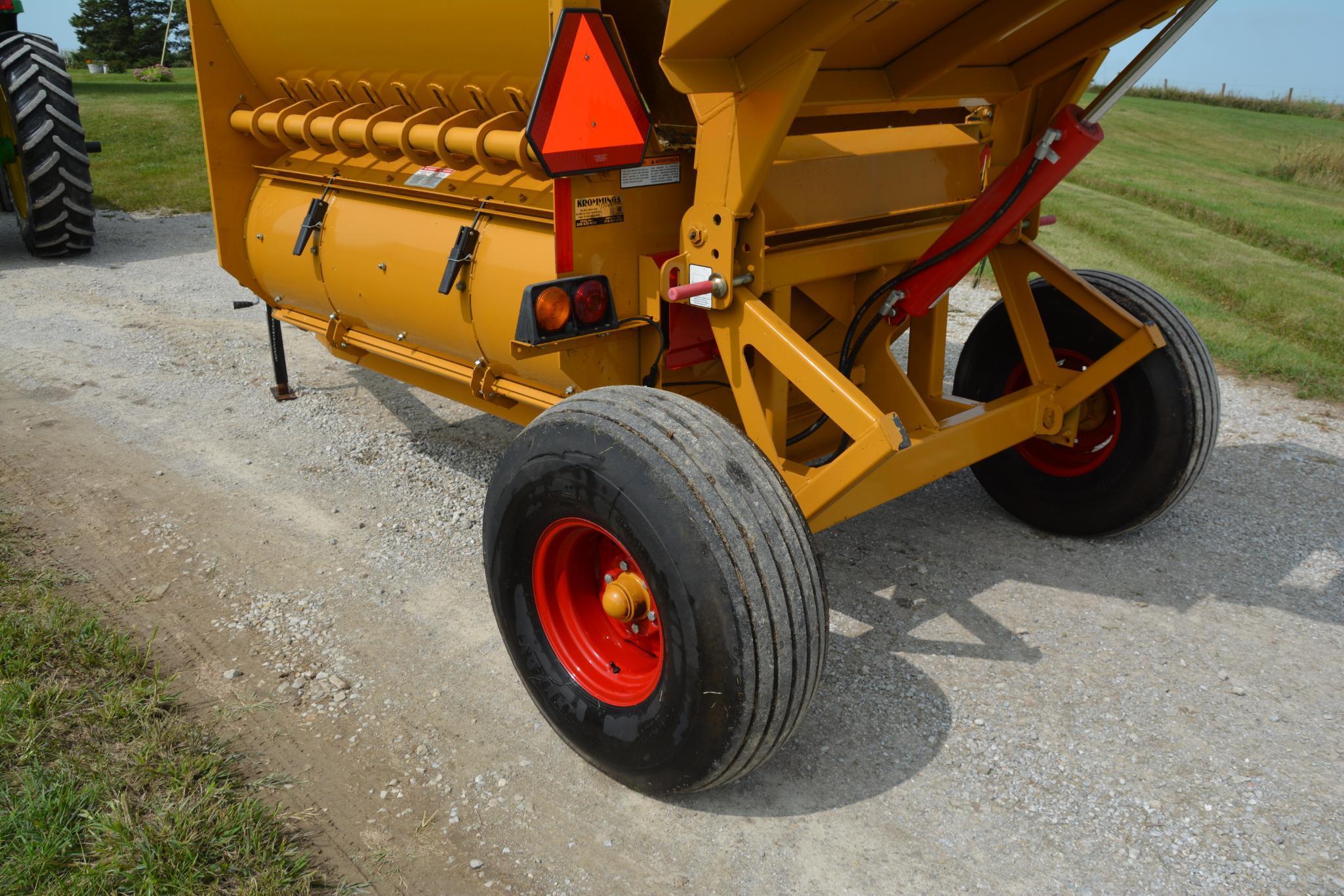 Haybuster 2655 "shortcut" bale processor