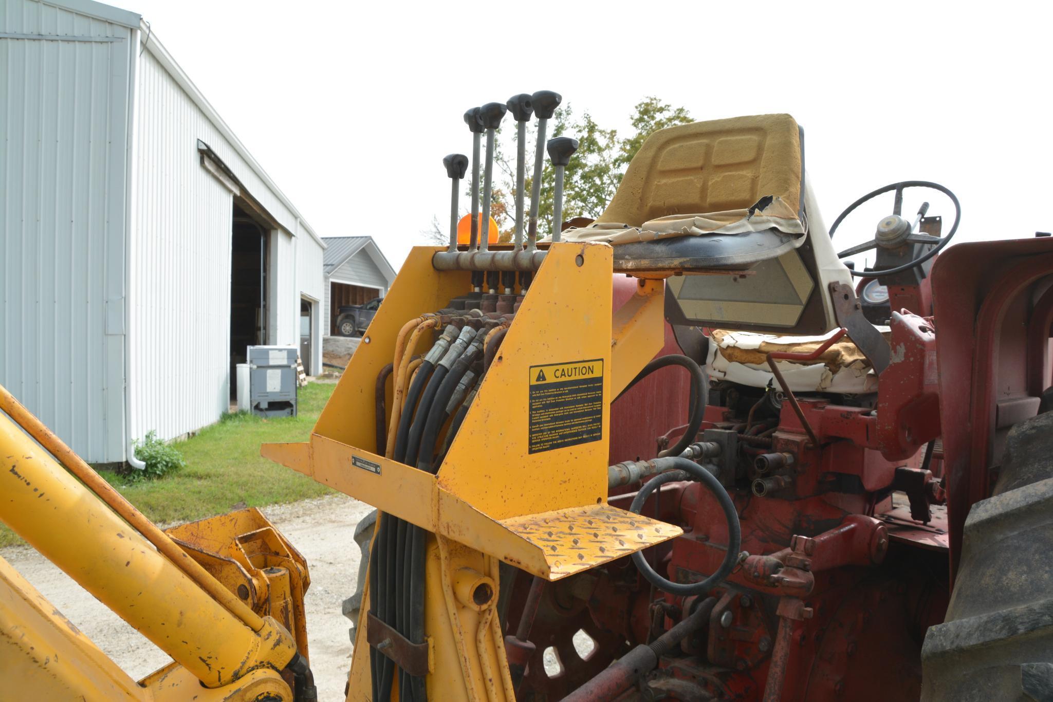 International 3082 Series A 3-pt. backhoe