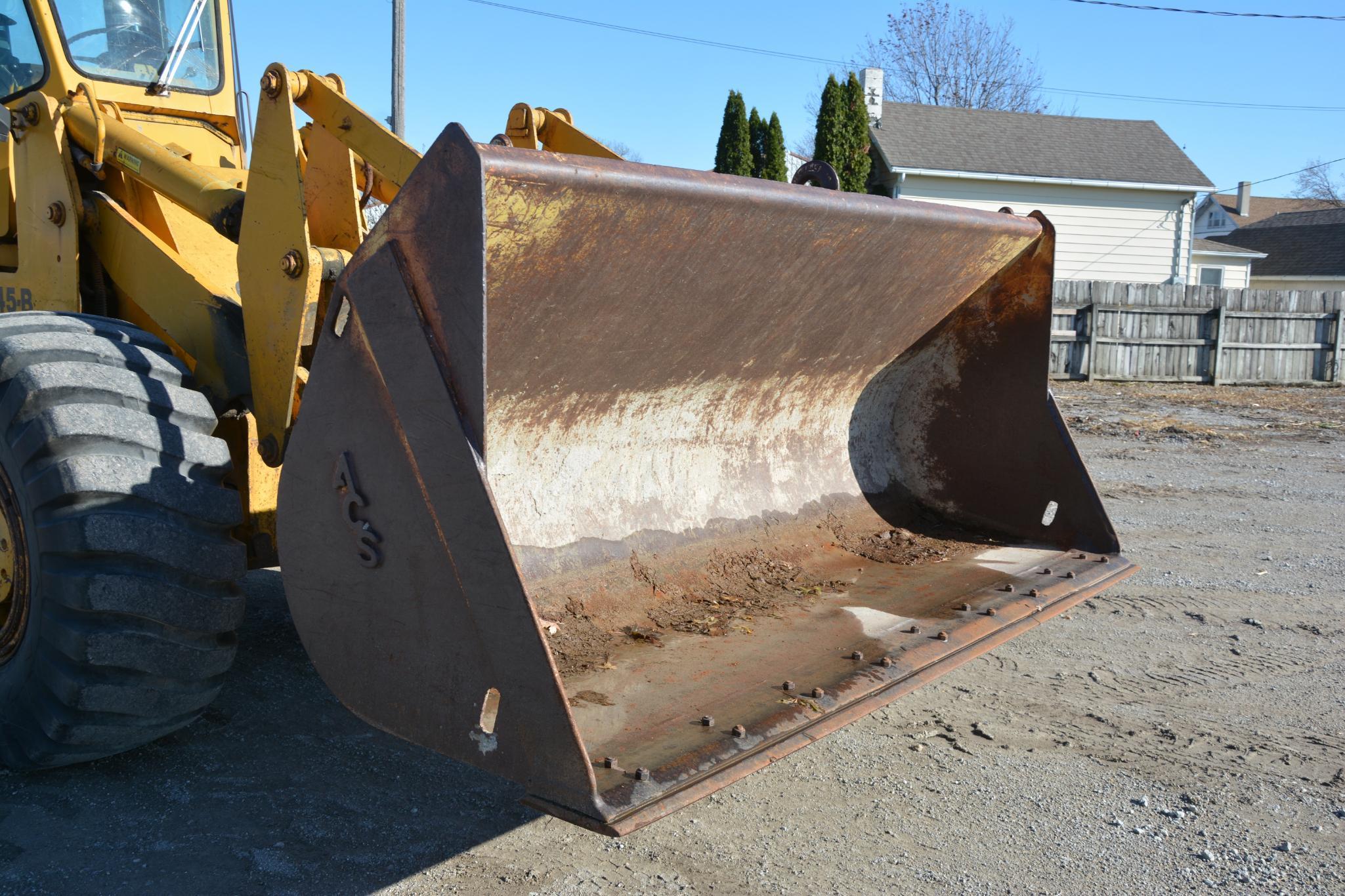 Fiat-Allis 645-B articulating wheel loader