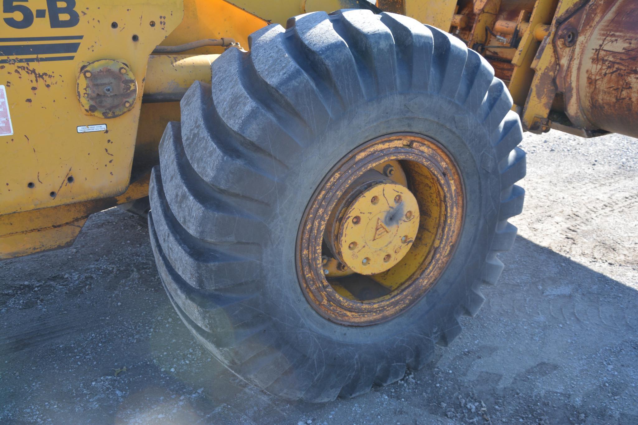 Fiat-Allis 645-B articulating wheel loader