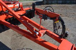 2017 Kuhn Krause 4810 Landsaver 9-shank disc chisel