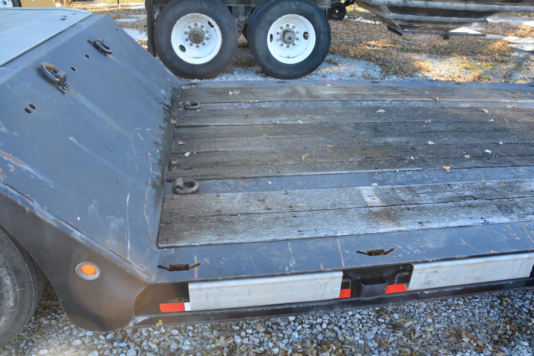 2008 Landoll 825A 50' RGN hyd. detach trailer