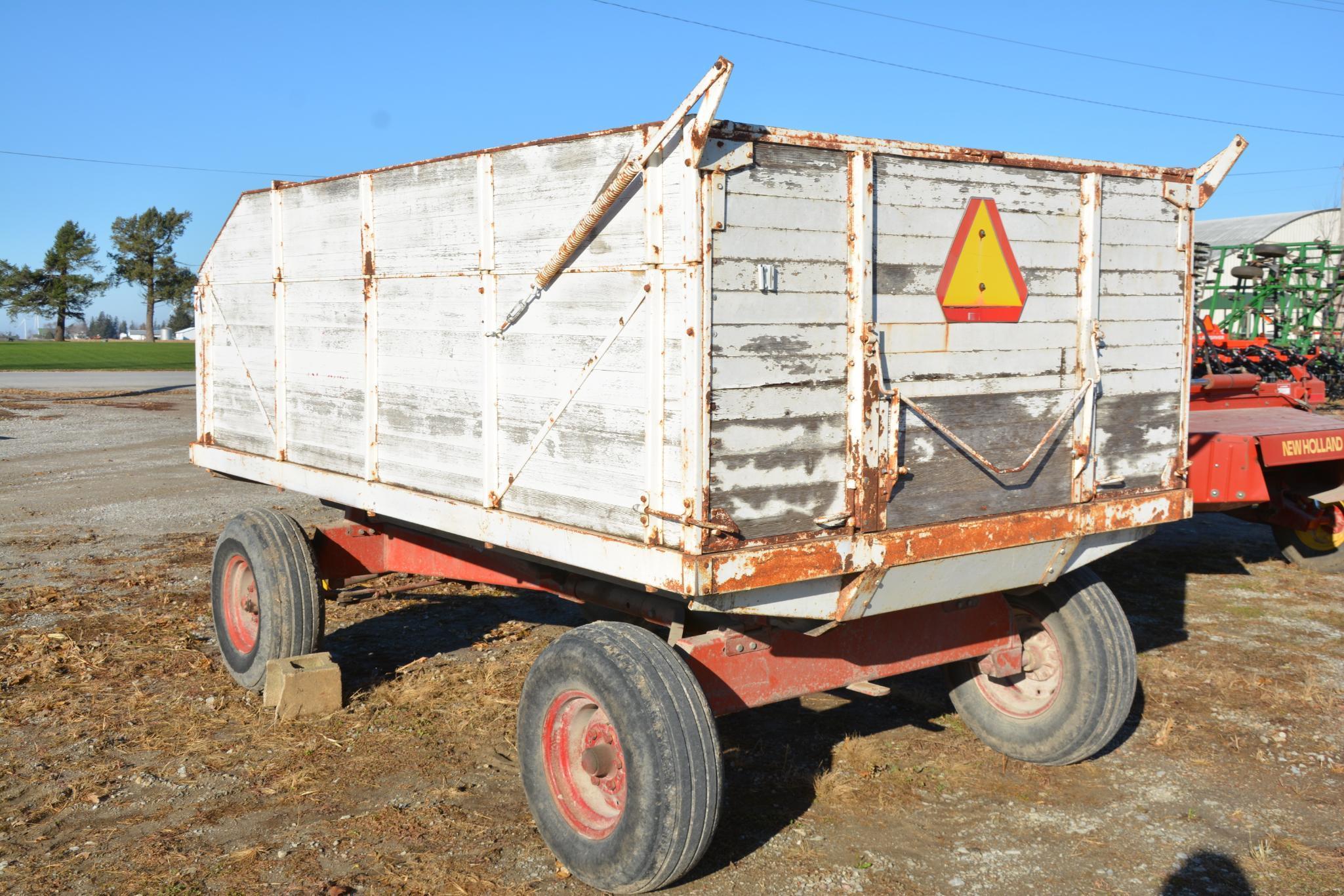 Wooden barge box wagon on Heider running gear