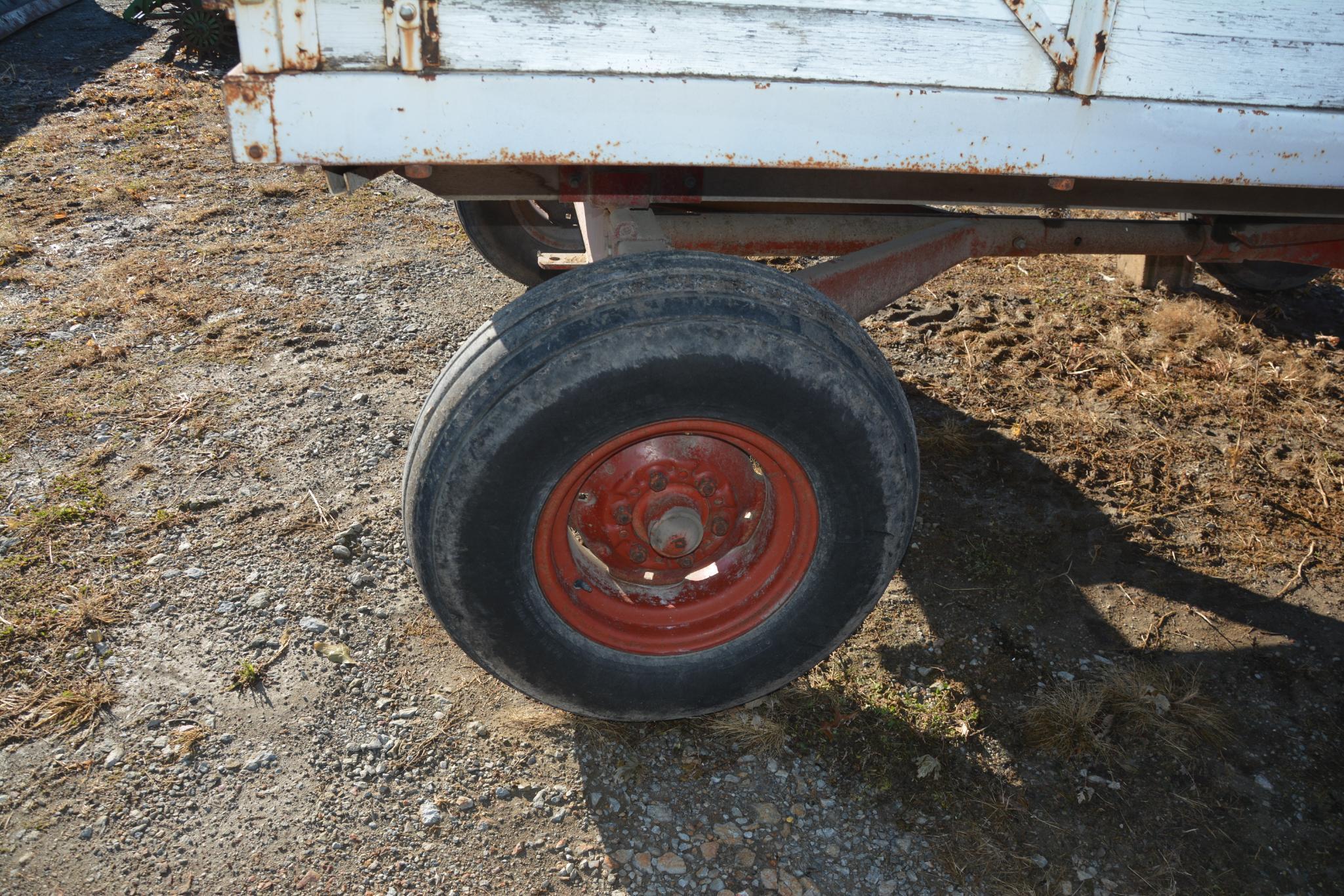 Wooden barge box wagon on Heider running gear