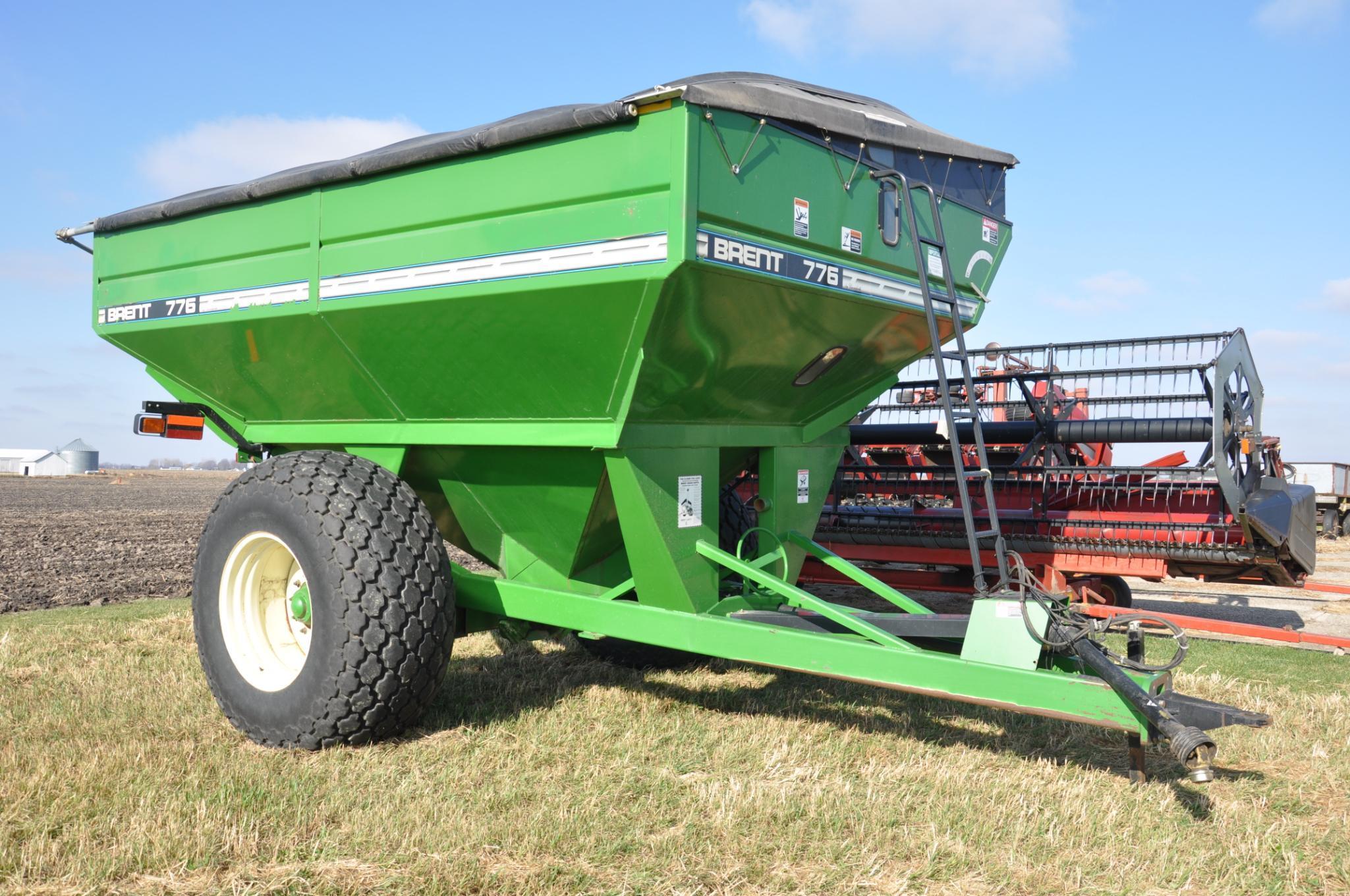 Brent 776 grain cart