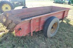 New Holland 518 manure spreader