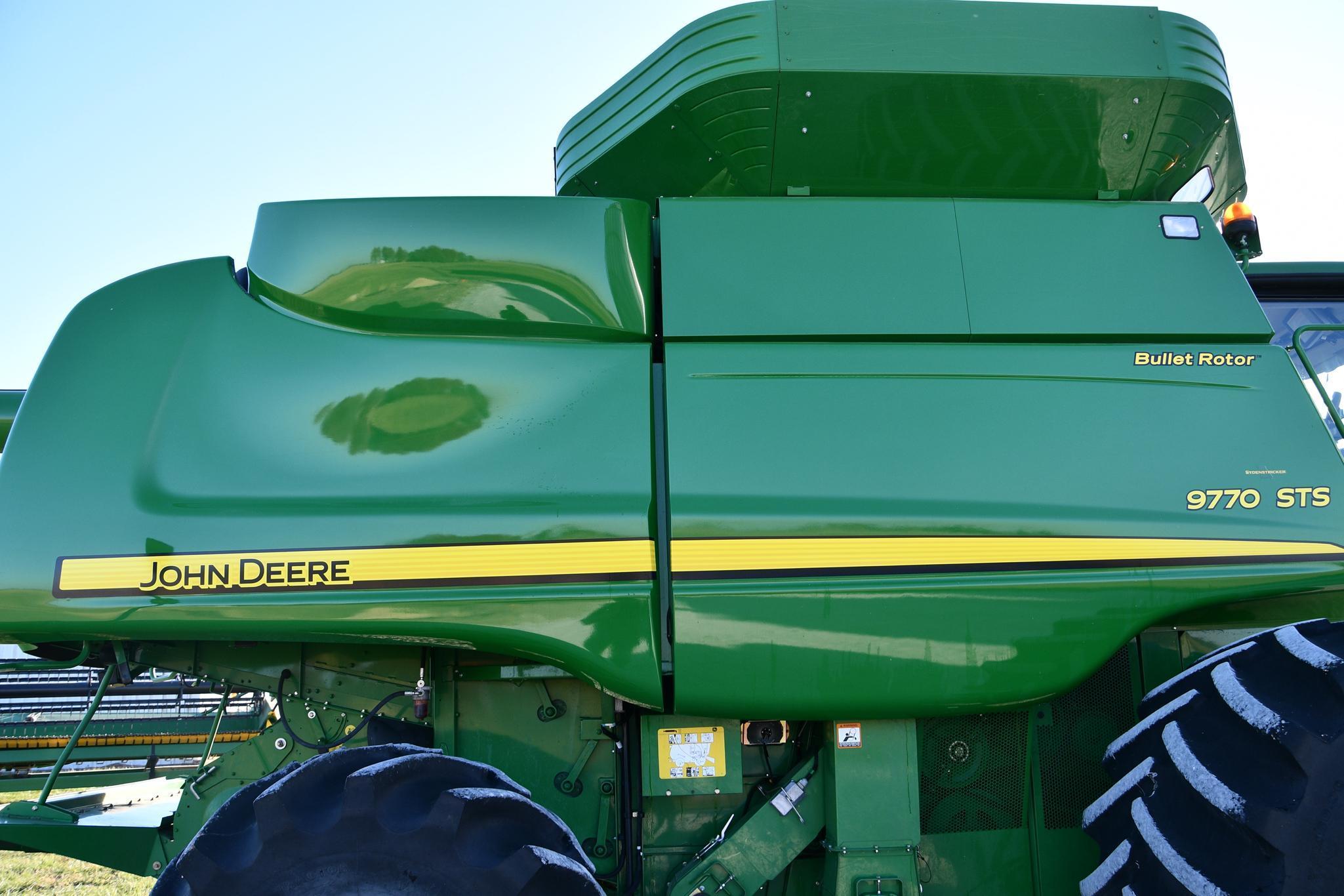 2011 John Deere 9770 STS 4wd combine