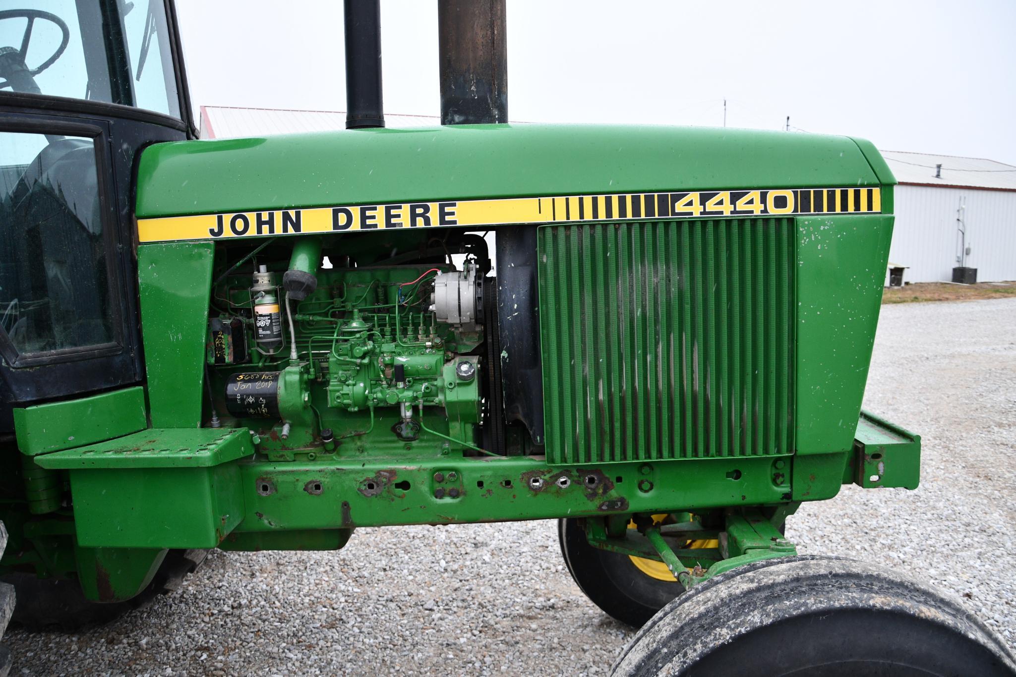 1980 John Deere 4440 2wd tractor