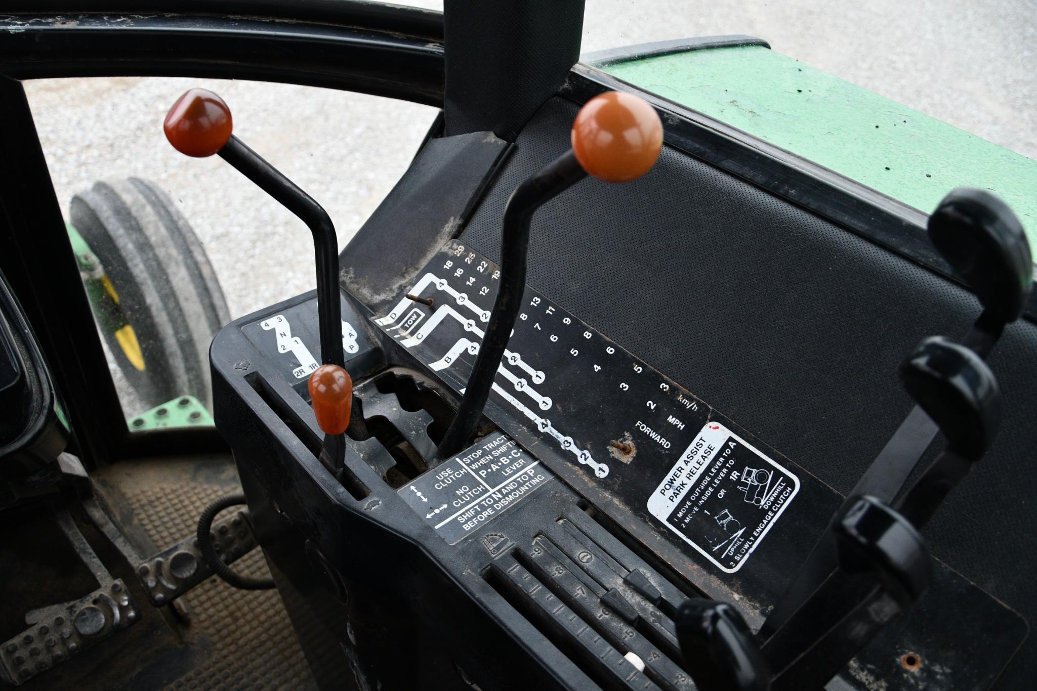 1980 John Deere 4440 2wd tractor